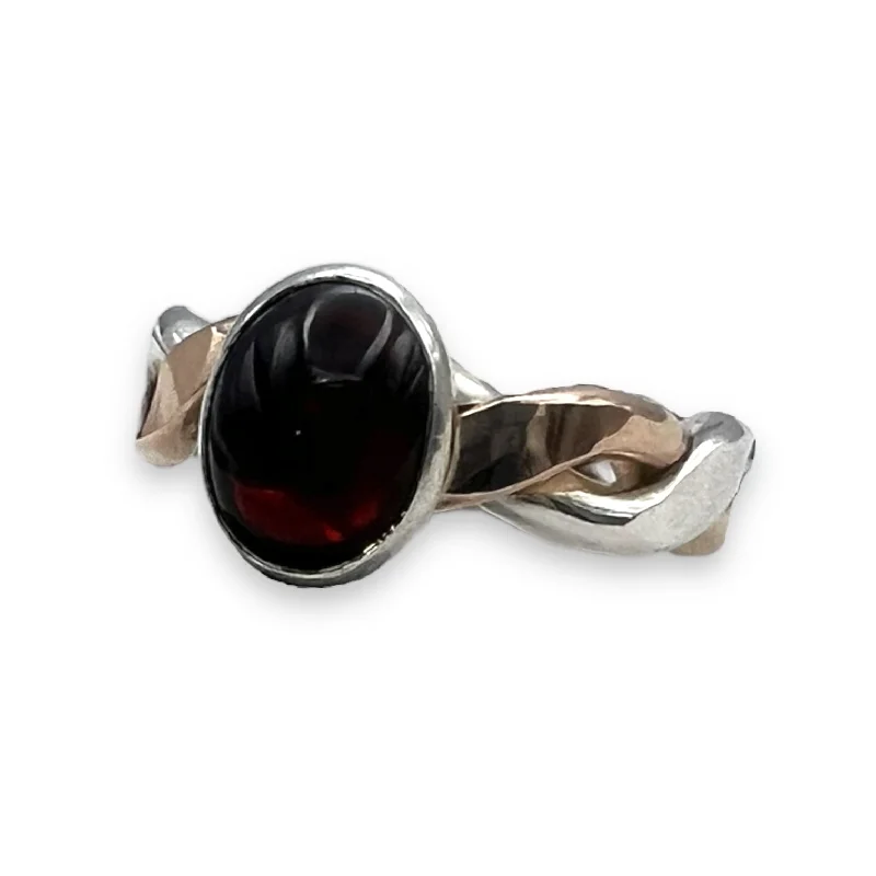 Everyday Jewelry Essentials Now On Sale Best Sellers 1116H - The Twist Ring - Heavy
