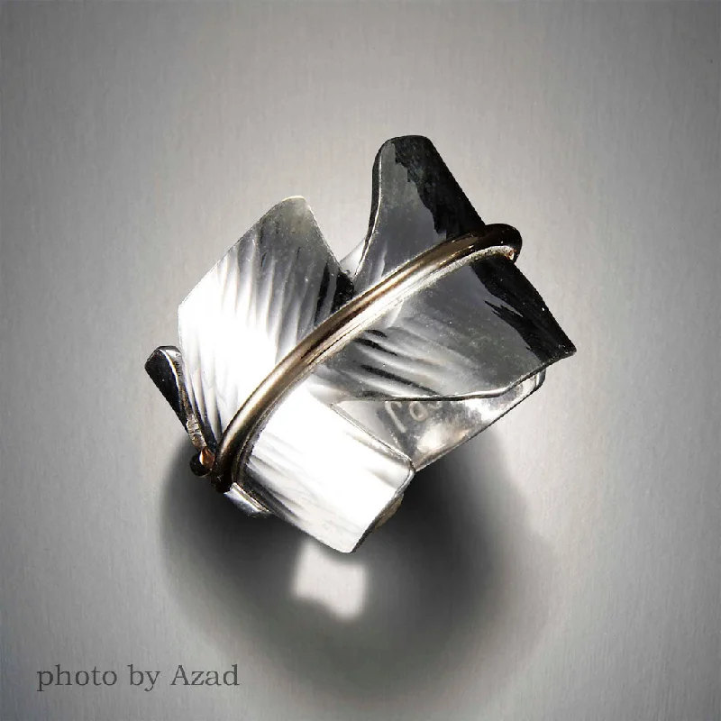Bold And Beautiful Jewelry Now At Irresistible Prices Explore What'S New 1915L - Large Feather Ring Bold And Beautiful Jewelry Now At Irresistible Prices Explore What'S New 1915L - Large Feather Ring