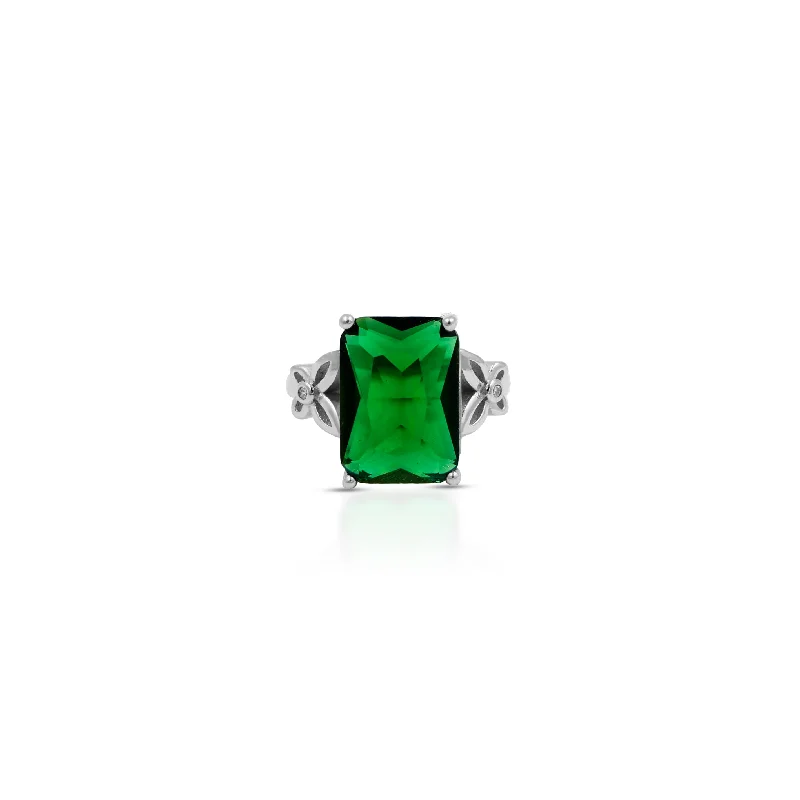 Luxury Jewelry Clearance – Shop Premium Styles Now Hot Items Bold Green Gemstone Silver Ring with Intricate Floral Design Luxury Jewelry Clearance – Shop Premium Styles Now Hot Items Bold Green Gemstone Silver Ring with Intricate Floral Design