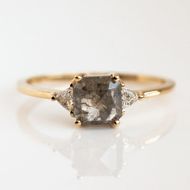 Trending Jewelry Styles Now At Limited-Time Discounts Icaria Ring with Salt and Pepper Rose Cut Diamond Trending Jewelry Styles Now At Limited-Time Discounts Icaria Ring with Salt and Pepper Rose Cut Diamond
