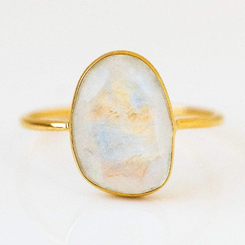 Get Your Favorite Jewelry At The Best Price Seize Bargains Selena Slice Ring in Moonstone Get Your Favorite Jewelry At The Best Price Seize Bargains Selena Slice Ring in Moonstone