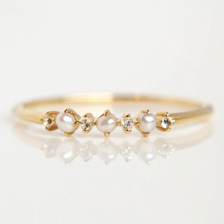 Shop High-Quality Jewelry At Jaw-Dropping Discounts Trend Leading Collection Solid Gold Pearl Trio Ring