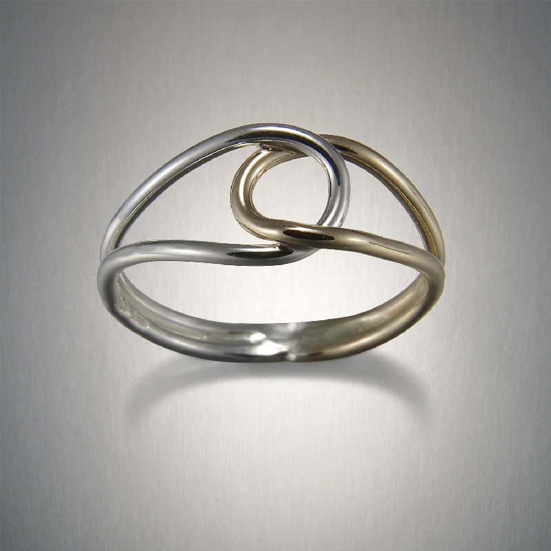 Limited-Time Jewelry Discounts – Shine Without The Splurge Swimwear Summer Blowout 1993 - Interlocked Loops Ring Limited-Time Jewelry Discounts – Shine Without The Splurge Swimwear Summer Blowout 1993 - Interlocked Loops Ring