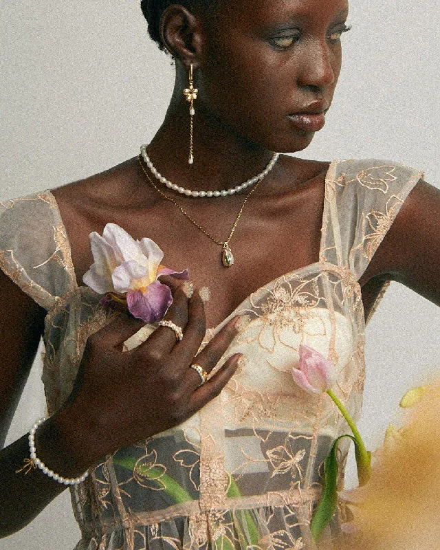 Affordable Glamour – Premium Jewelry At Special Prices Holiday Attire Sale Camille Flower Drop Earrings Affordable Glamour – Premium Jewelry At Special Prices Holiday Attire Sale Camille Flower Drop Earrings