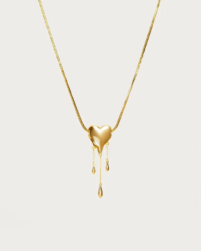 Gorgeous Jewelry, Limited-Time Savings Absurdly Cheap Sale Venom’s Golden Drip Heart Necklace