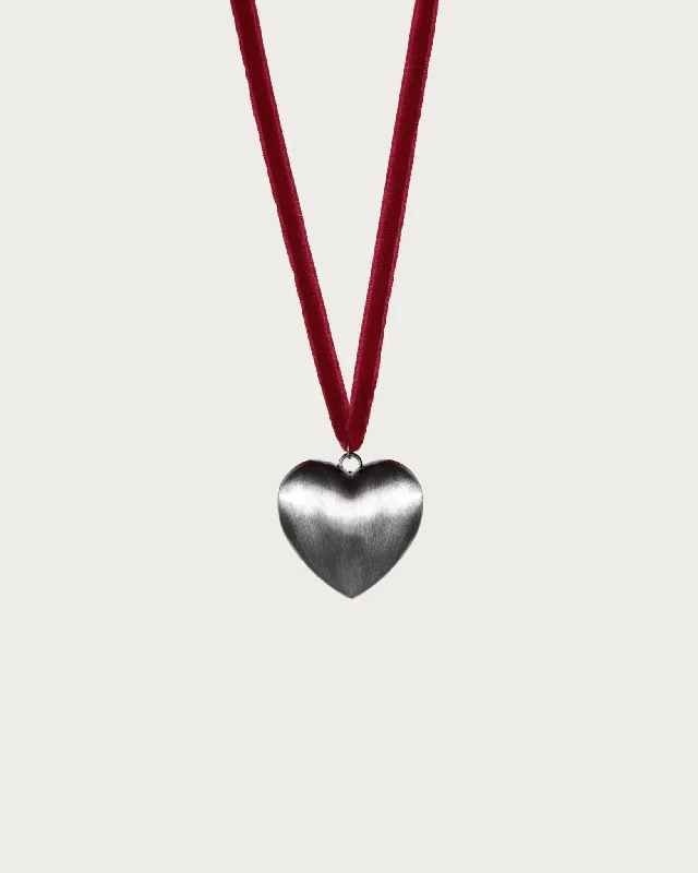 Shop Dazzling Jewelry At The Best Prices Best Sellers Layla Velvet Ribbon Heart Necklace Shop Dazzling Jewelry At The Best Prices Best Sellers Layla Velvet Ribbon Heart Necklace