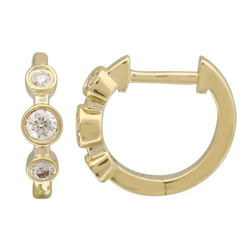 Personalized Jewelry Sale – Meaningful Gifts At Great Prices Chic And Edgy ALYSON TRIPLE DIAMOND STUD EARRINGS