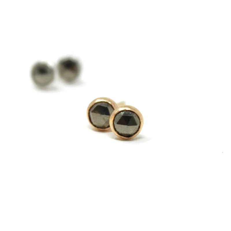 Luxury Jewelry At Unbeatable Discounts Insane Discount Onslaught Faceted Pyrite stud earrings Luxury Jewelry At Unbeatable Discounts Insane Discount Onslaught Faceted Pyrite stud earrings