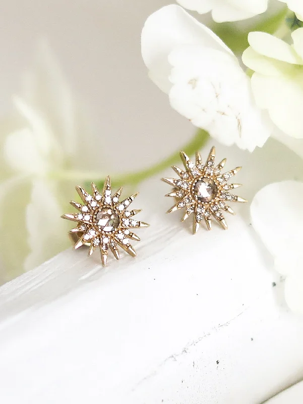 Luxury Meets Affordability – Jewelry Sale Now Live Timeless Elegance Redefined ELAINA BURST STUD EARRINGS Luxury Meets Affordability – Jewelry Sale Now Live Timeless Elegance Redefined ELAINA BURST STUD EARRINGS