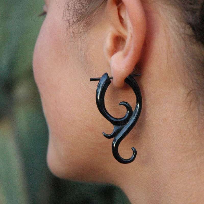 Unmissable Jewelry Clearance – Final Reductions Flirty Fashion Discounts <span>ERH-711<span>: </span></span>Missy Curls - Horn Unmissable Jewelry Clearance – Final Reductions Flirty Fashion Discounts <span>ERH-711<span>: </span></span>Missy Curls - Horn