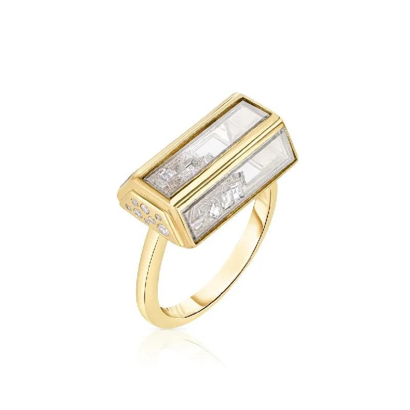 Shop Elegant Jewelry At Unbeatable Prices Casual Chic 18K Gold "Bau" Pave "Shake" Diamond Ring
